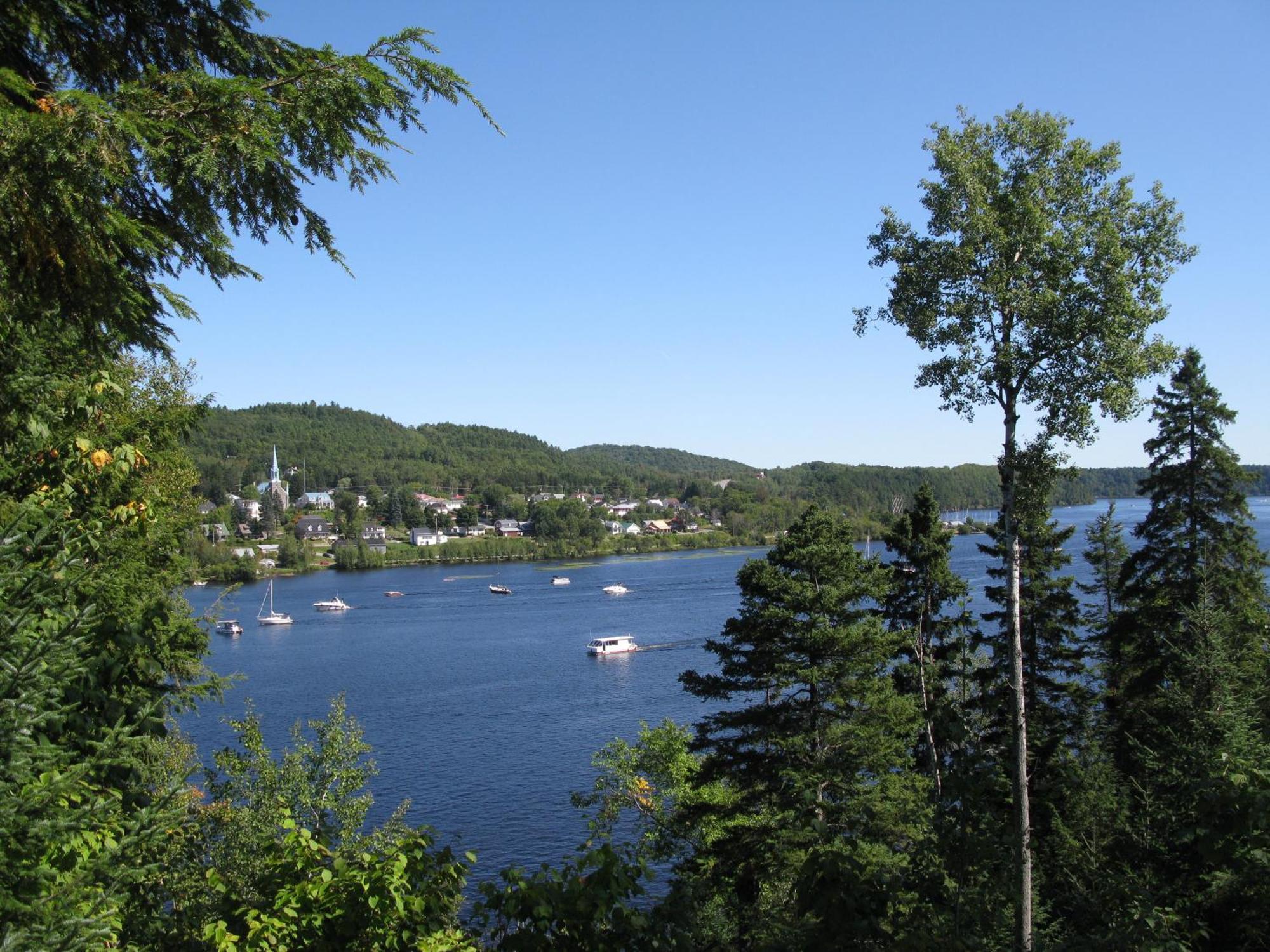 Gite Aux Traditions Saint-Jean-des Piles Buitenkant foto